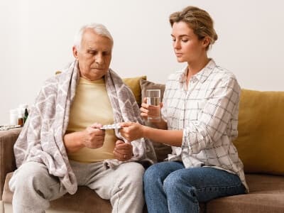 Cuidado de mayores con gripe